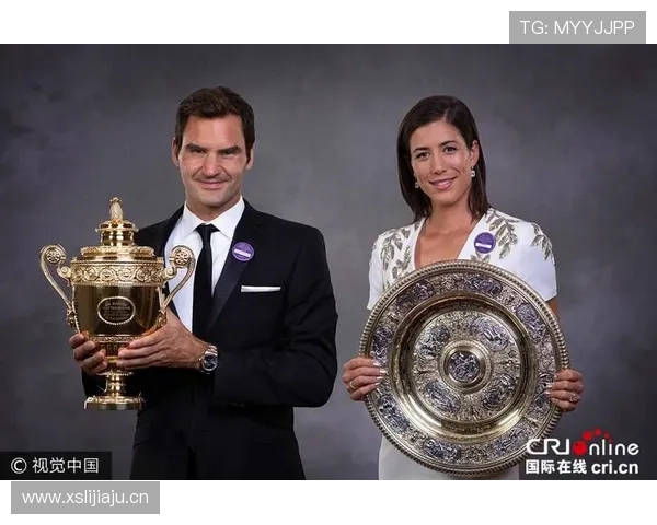 费德勒度假照里连早餐都像颁奖晚宴，我的世界观被碾碎了